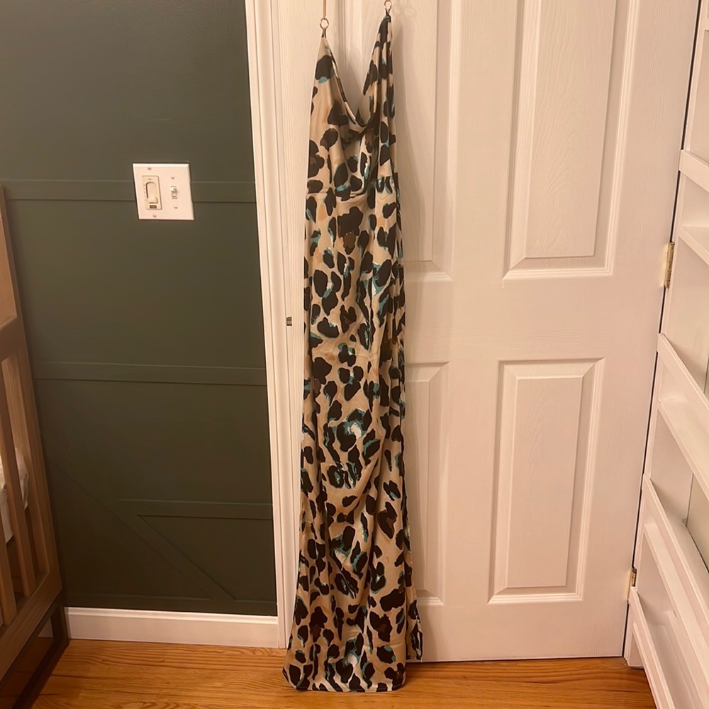Brand new silk leopard dress size M